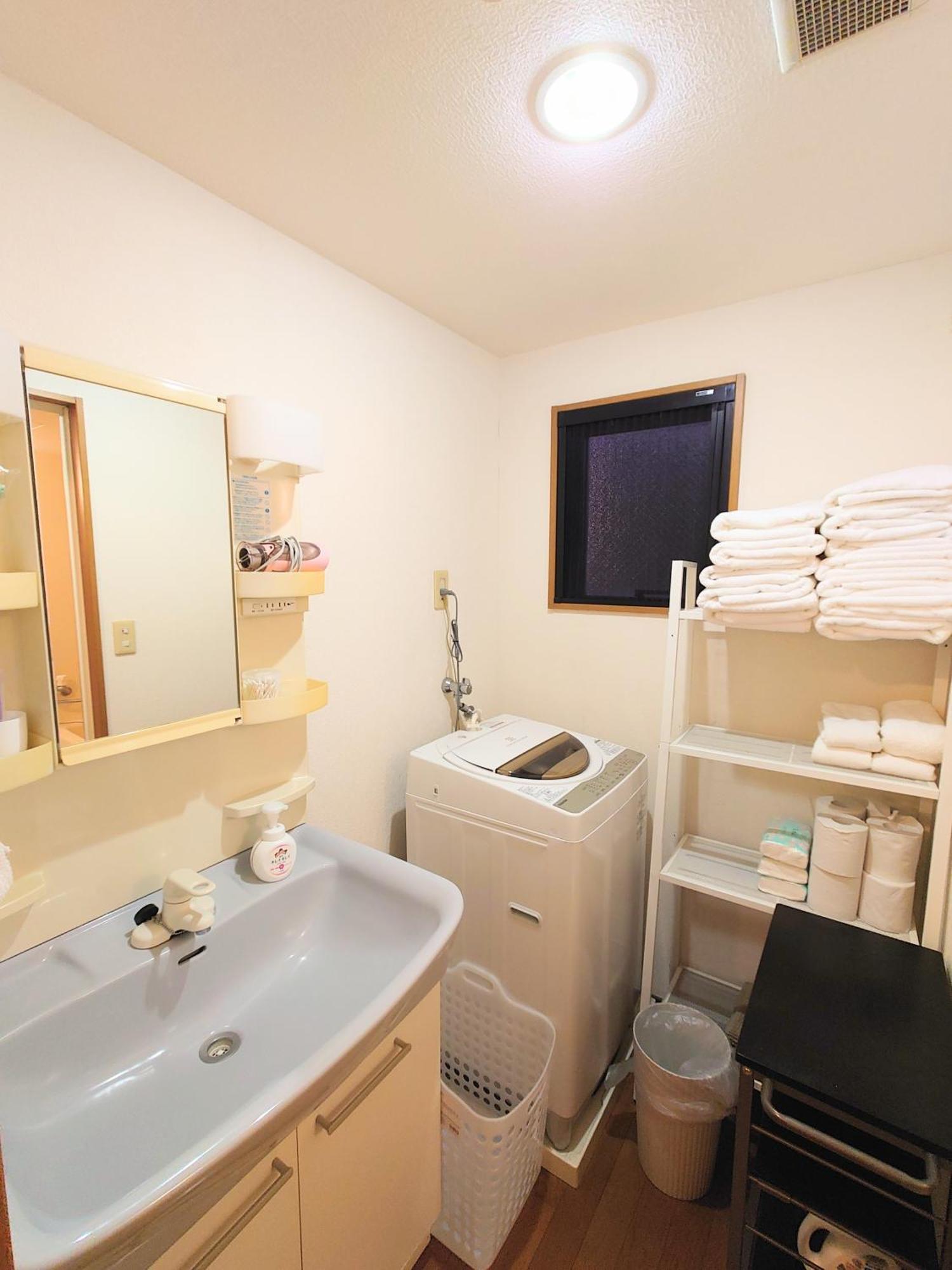 Honeys Guest House Tokyo Ngoại thất bức ảnh